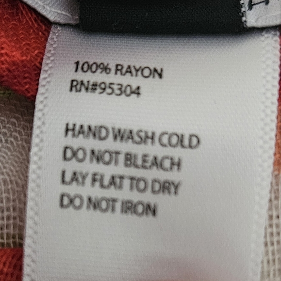 Isaac Mizrahi Live Floral Fringed Wrap - Picture 6 of 7